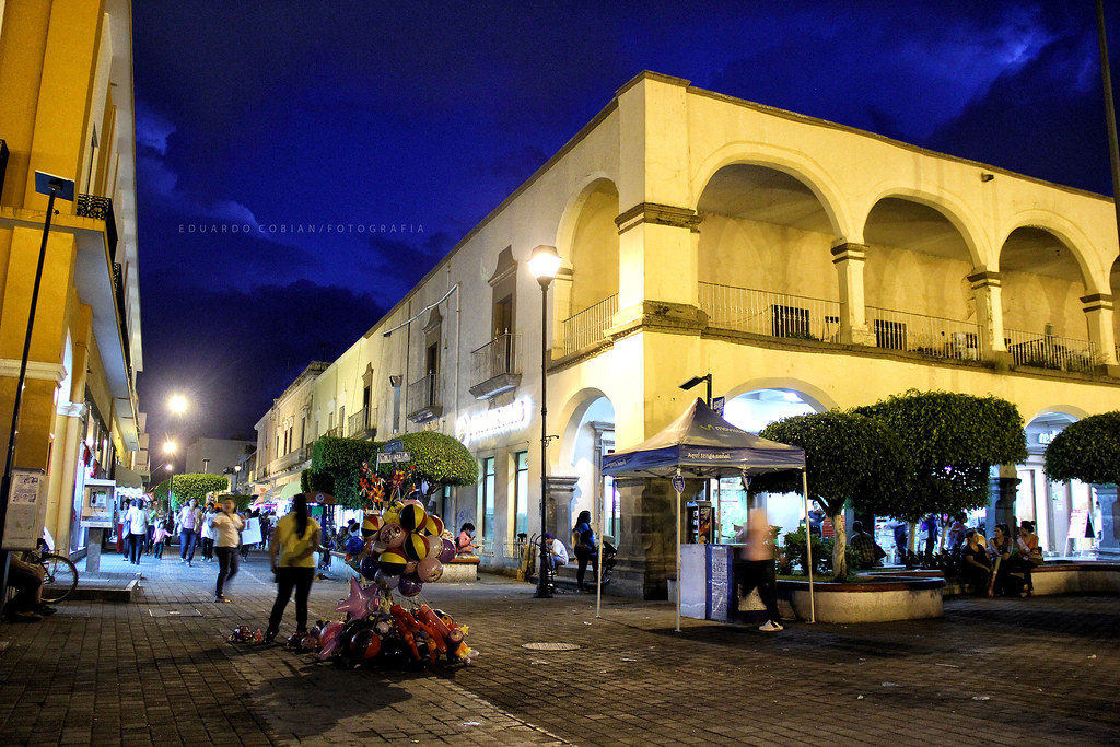 Vista panorámica de Riviera Nayarit con desarrollos inmobiliarios costeros, zonas turísticas y proyectos de infraestructura en crecimiento hacia 2026.